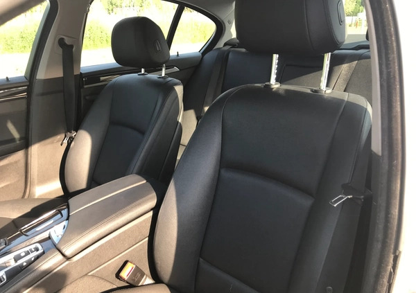 BMW Seria 5 cena 60800 przebieg: 228000, rok produkcji 2016 z Skierniewice małe 191
